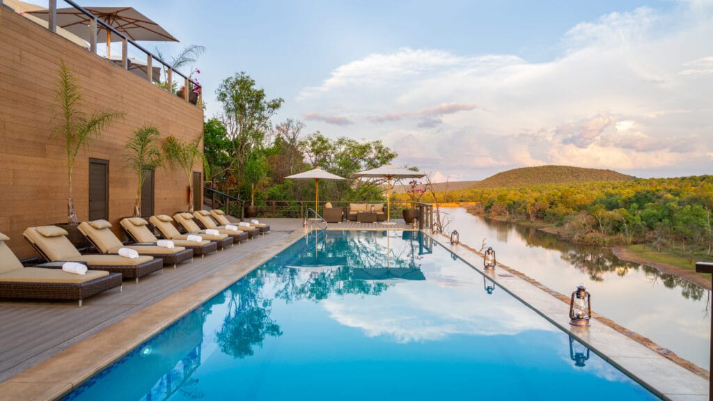Hippo Lakes poolside view