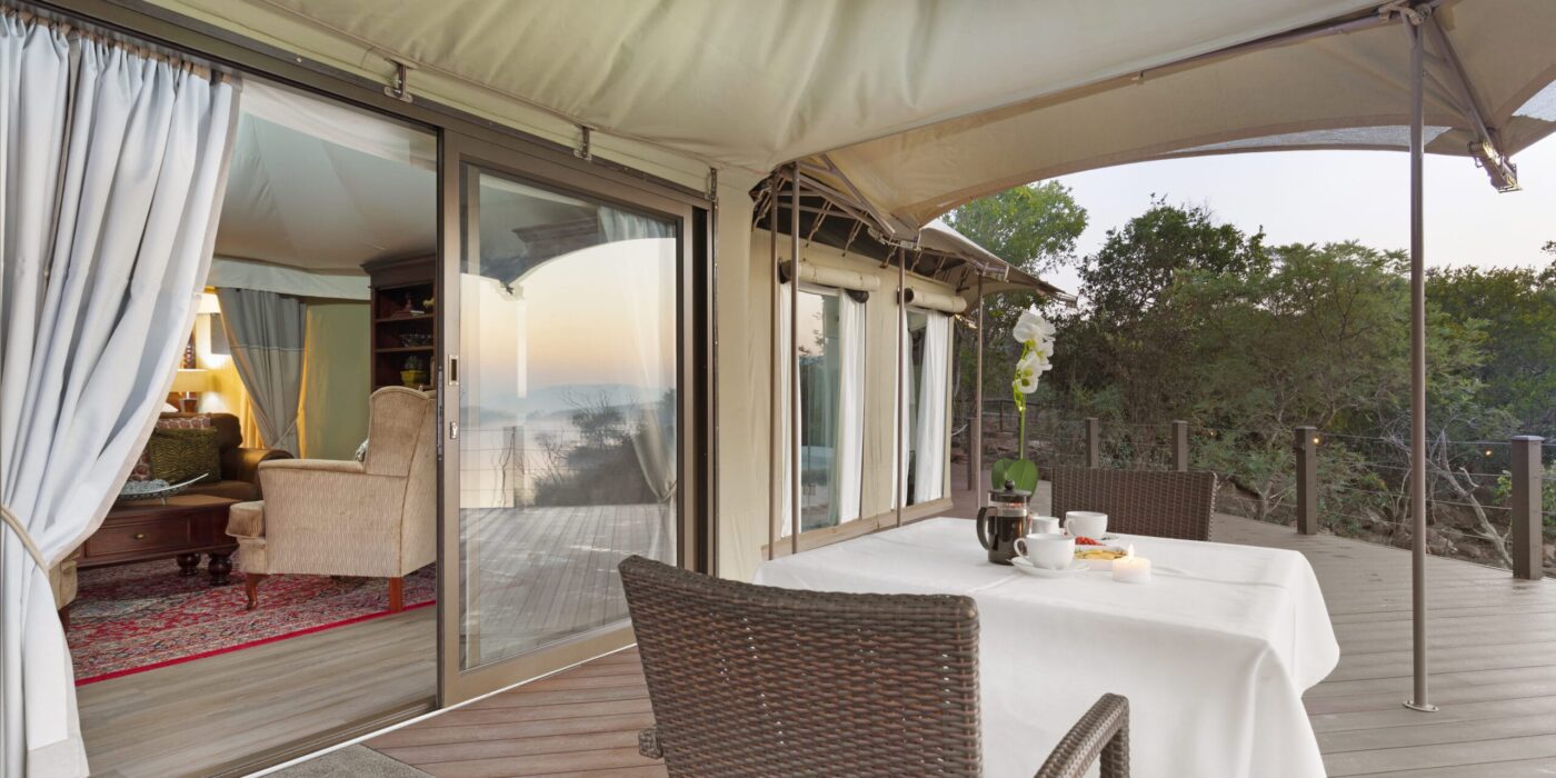 exclusive safari lodge